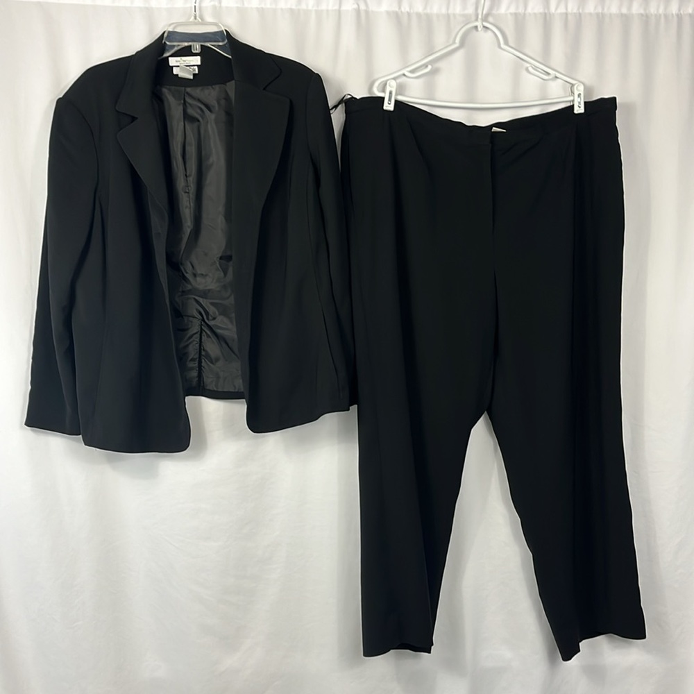 East5th Blazer & Pants suit